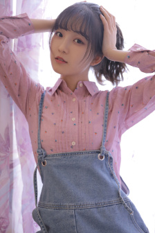 不扣纽的女孩详情介绍