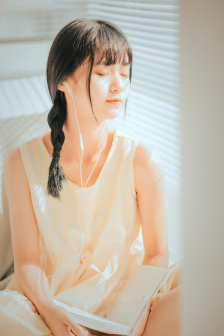 年轻的女医生